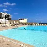 Luxury Seafront 3br With Pool By Arco Collection *