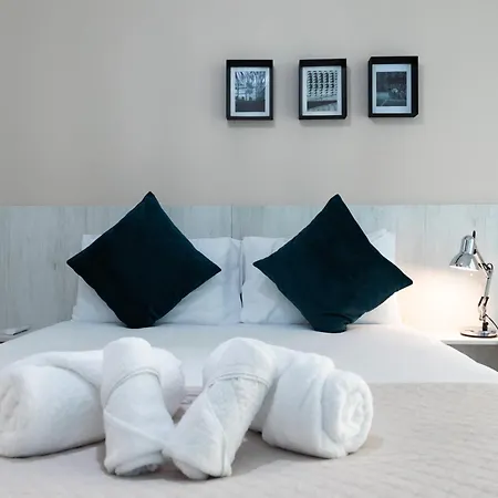 Luxury Seafront 3br With Pool By Arco Collection