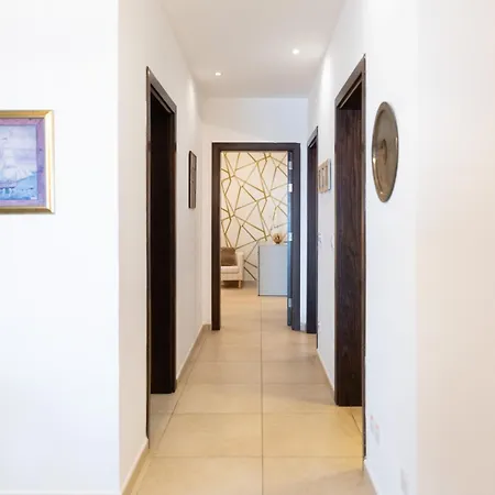 Appartement Luxury Seafront 3br With Pool By Arcobnb
