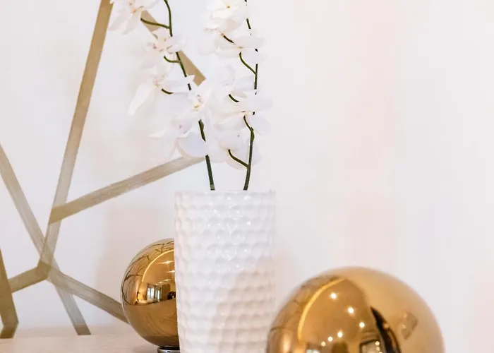 Luxury Seafront 3br With Pool By Arco Collection