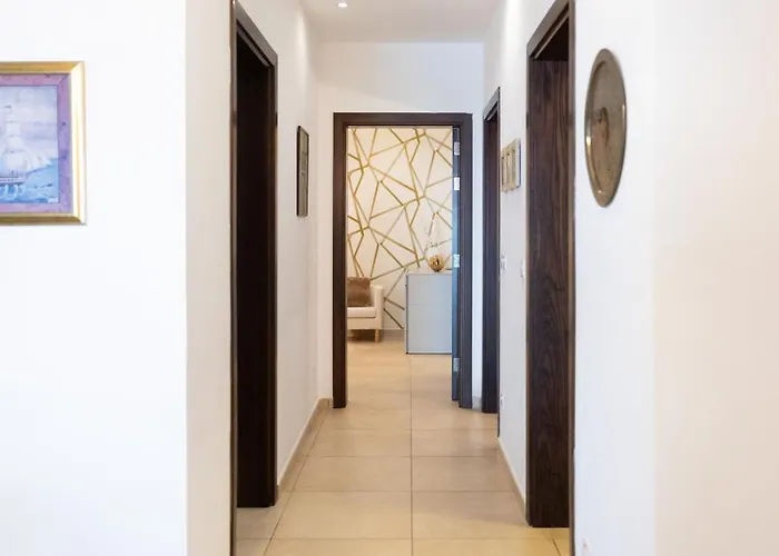 Apartamento Luxury Seafront 3br With Pool By Arco Collection