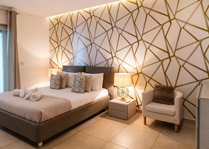 Luxury Seafront 3br With Pool By Arco Collection